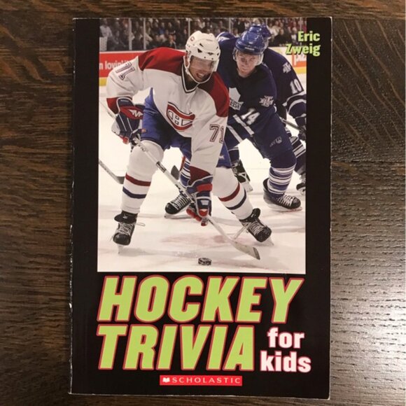 Lot of 4 Hockey Books - Picture 8 of 9